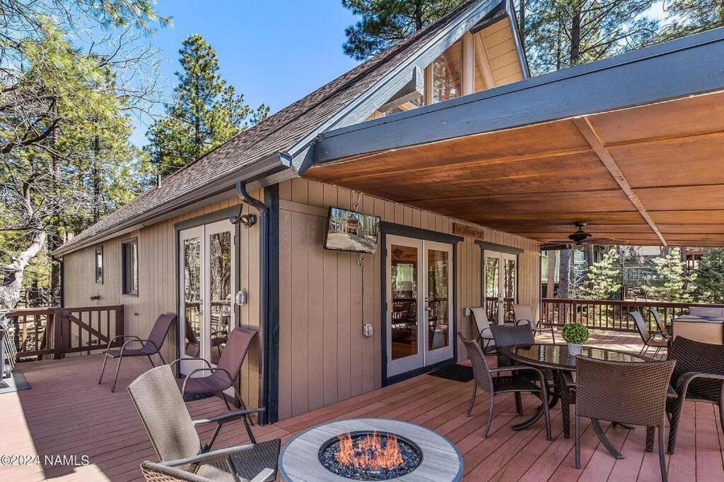 Luxury Cabin Oasis Getaway Heart Of Munds Park Exterior photo