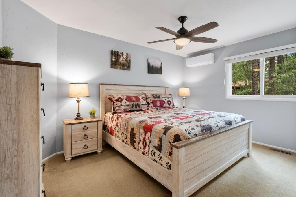Luxury Cabin Oasis Getaway Heart Of Munds Park Exterior photo