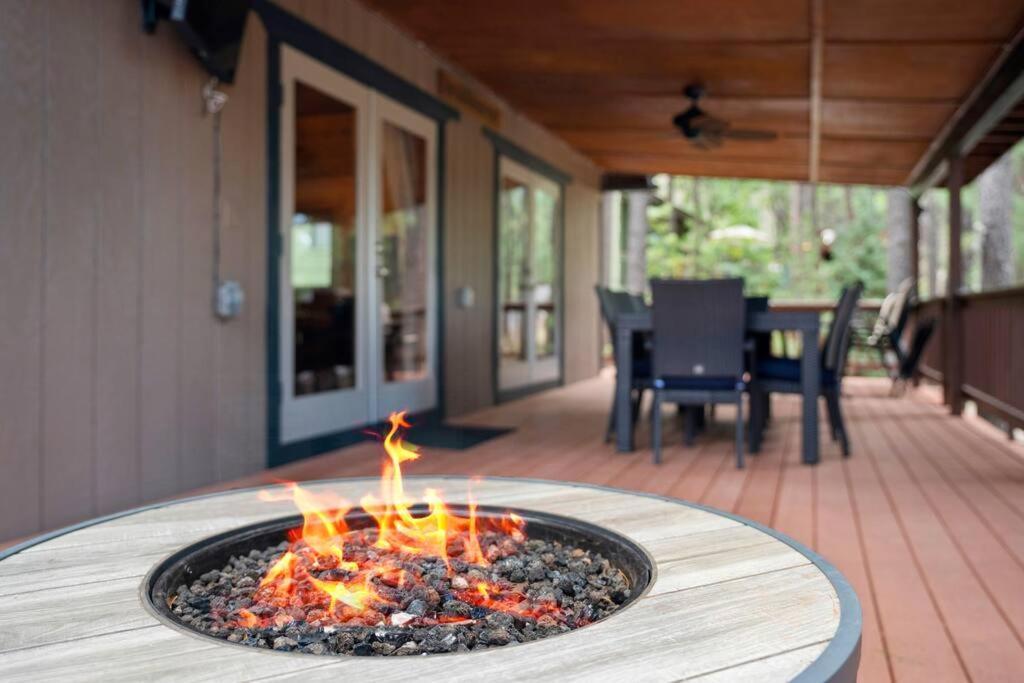 Luxury Cabin Oasis Getaway Heart Of Munds Park Exterior photo